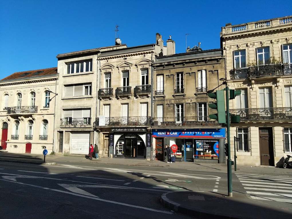 Photo 3 - COIFFEUR GARE ST JEAN